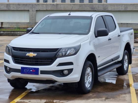 CHEVROLET S10 2.8 LS 4X4 CD 16V TURBO DIESEL 4P MANUAL CHEVROLET S10 2.8 LS 4X4 CD 16V TURBO DIESEL 4P MANUAL